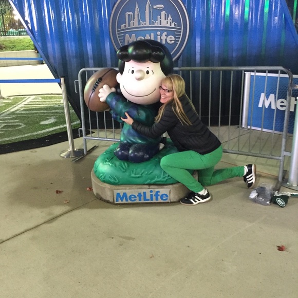 Meet your Posher, Cher - Picture 1 of 1